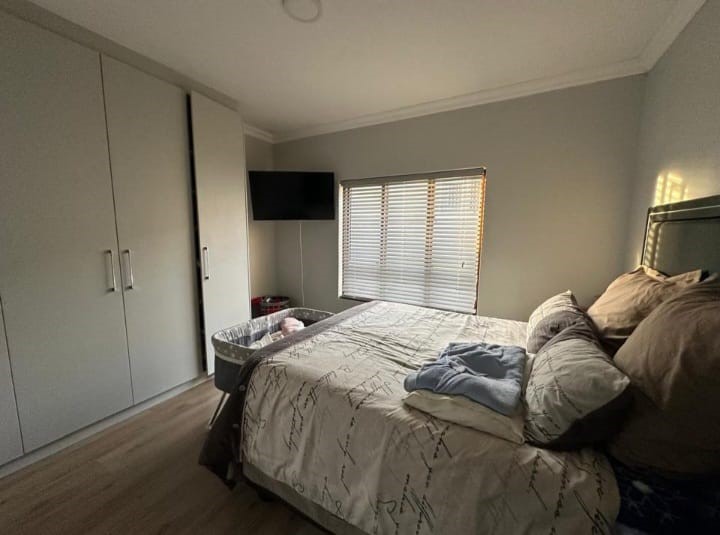 2 Bedroom Property for Sale in Uitenhage Central Eastern Cape